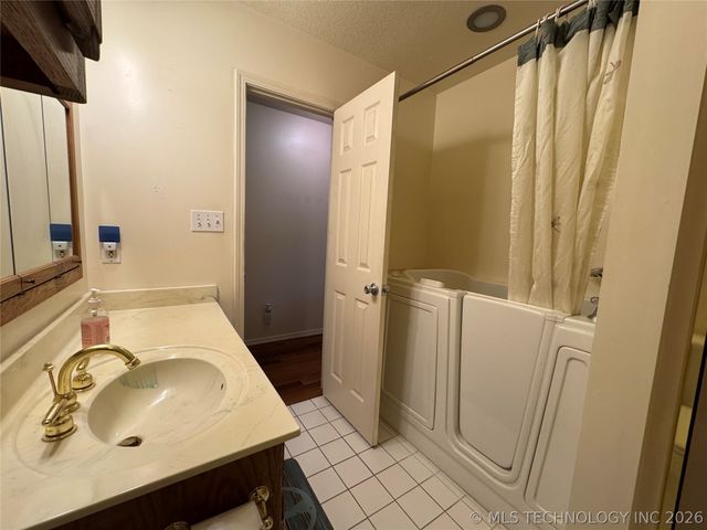 5954 W 43rd Street, Tulsa, OK 74107