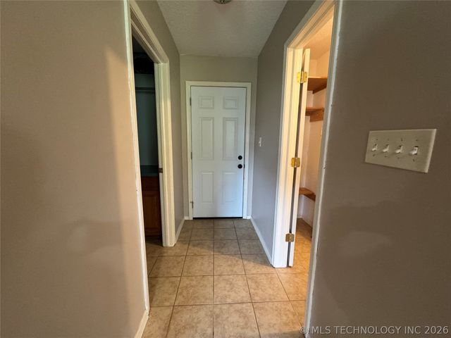 5954 W 43rd Street, Tulsa, OK 74107