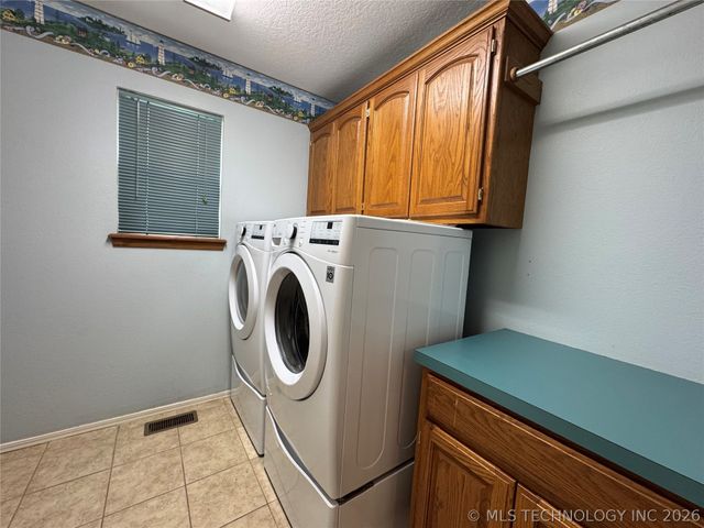 5954 W 43rd Street, Tulsa, OK 74107
