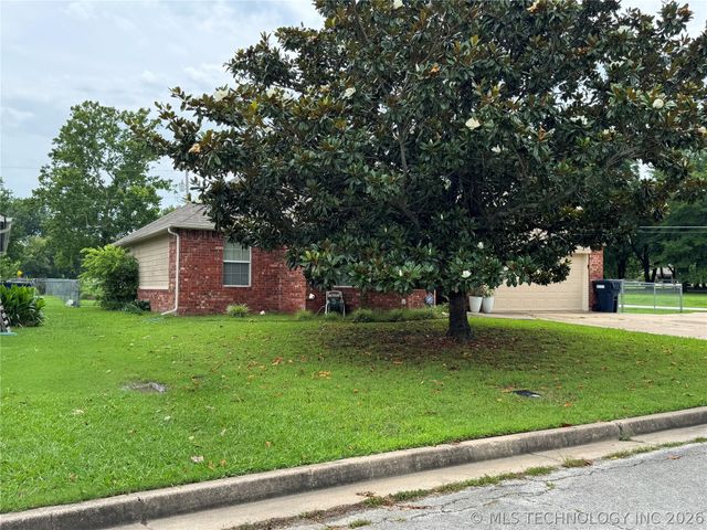 5954 W 43rd Street, Tulsa, OK 74107