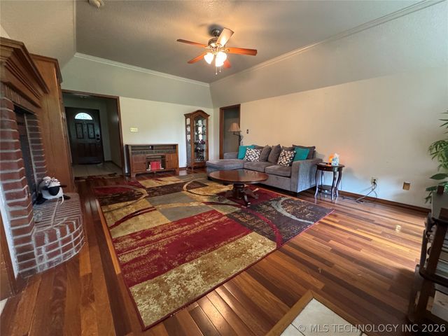 5954 W 43rd Street, Tulsa, OK 74107