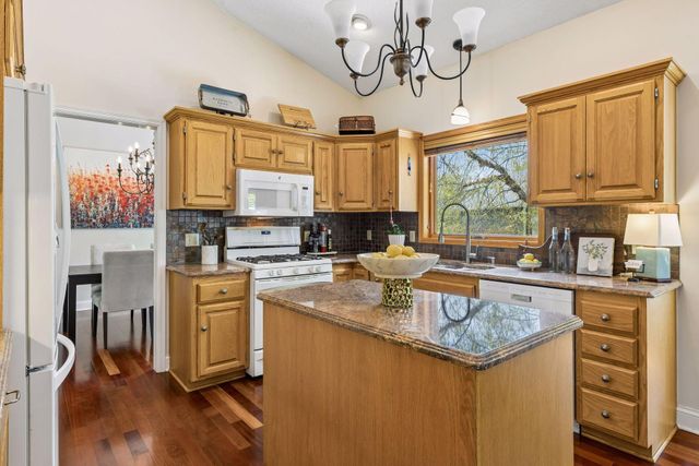 3895 Minnesota Lane N, Plymouth, MN 55446