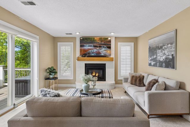 3895 Minnesota Lane N, Plymouth, MN 55446