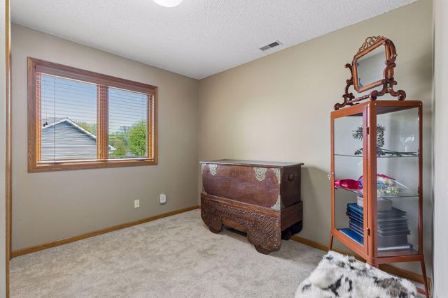 3895 Minnesota Lane N, Plymouth, MN 55446
