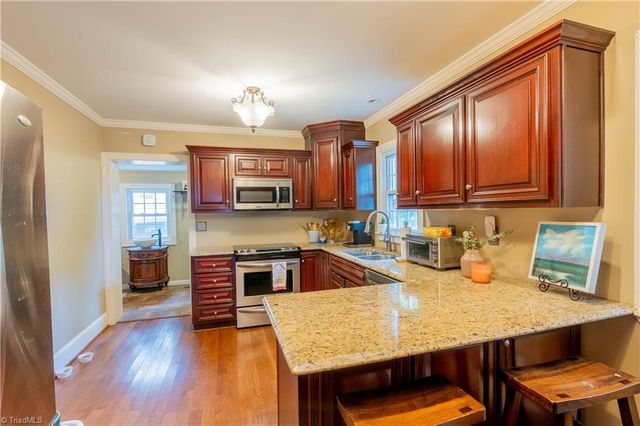 422 Main Street, Dobson, NC 27017