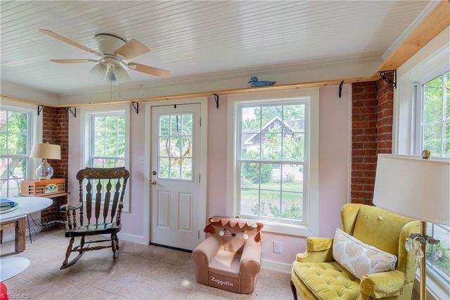 422 Main Street, Dobson, NC 27017