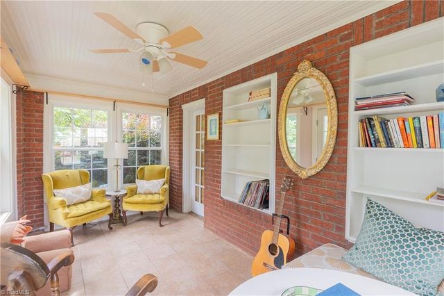 422 Main Street, Dobson, NC 27017