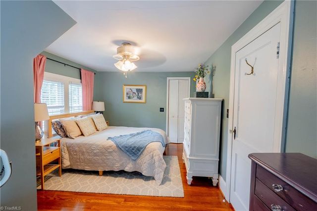 422 Main Street, Dobson, NC 27017