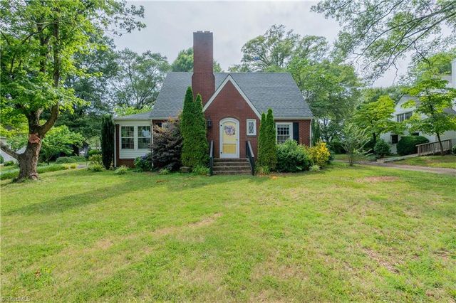 422 Main Street, Dobson, NC 27017