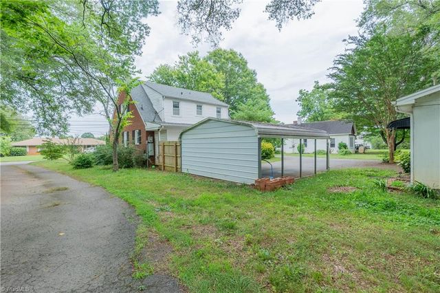 422 Main Street, Dobson, NC 27017