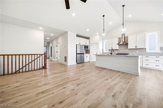 5380 Hawks Nest Circle, Sheffield Village, OH 44054