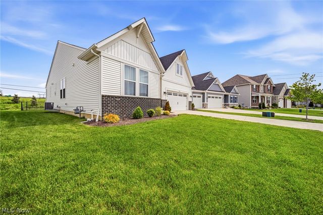 5380 Hawks Nest Circle, Sheffield Village, OH 44054