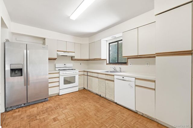 69 Crawford Terrace, New Rochelle, NY 10804