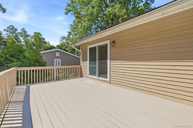 69 Crawford Terrace, New Rochelle, NY 10804