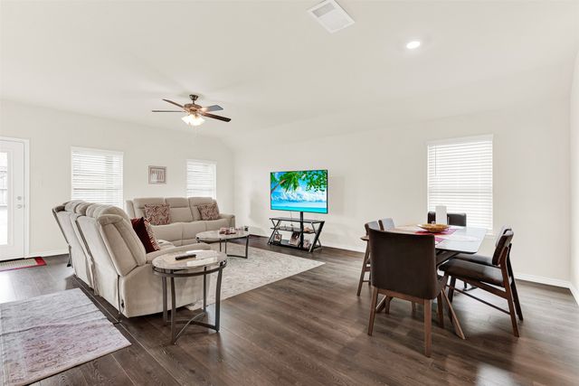 720 Willow View Way, Princeton, TX 75407