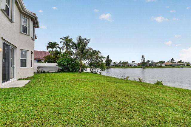 7693 Northtree Way, Lake Worth, FL 33467