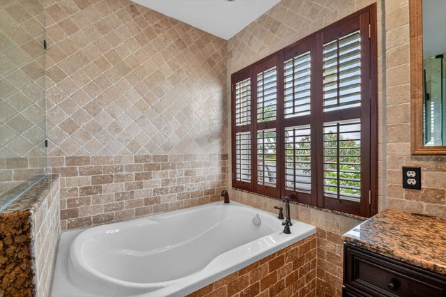 7693 Northtree Way, Lake Worth, FL 33467