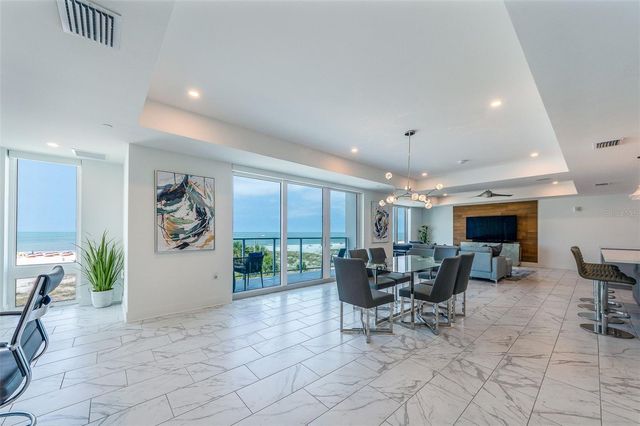15 AVALON STREET 401, Clearwater Beach, FL 33767