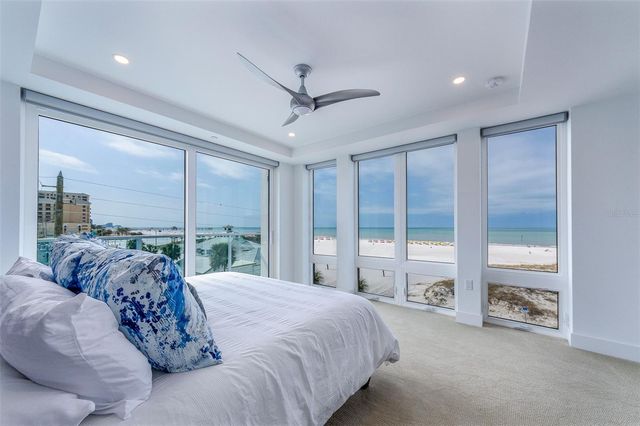 15 AVALON STREET 401, Clearwater Beach, FL 33767