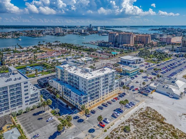 15 AVALON STREET 401, Clearwater Beach, FL 33767