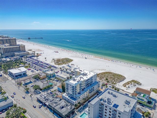 15 AVALON STREET 401, Clearwater Beach, FL 33767
