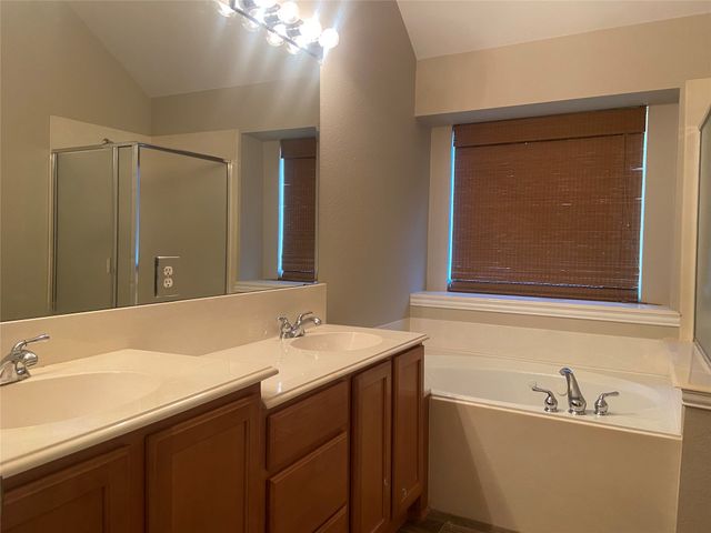 302 Crabapple Drive, Wylie, TX 75098