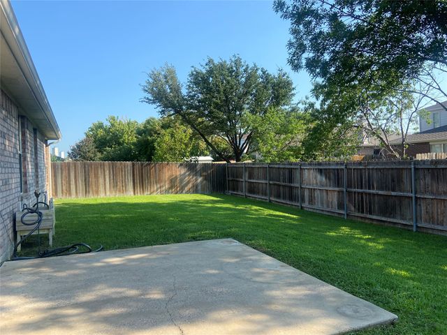 302 Crabapple Drive, Wylie, TX 75098