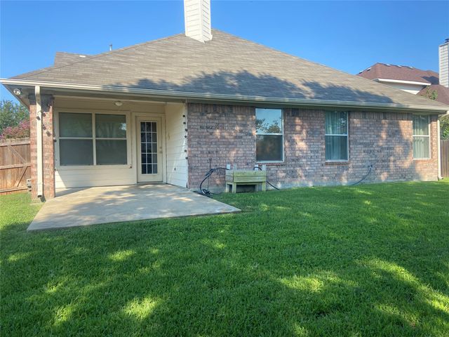 302 Crabapple Drive, Wylie, TX 75098