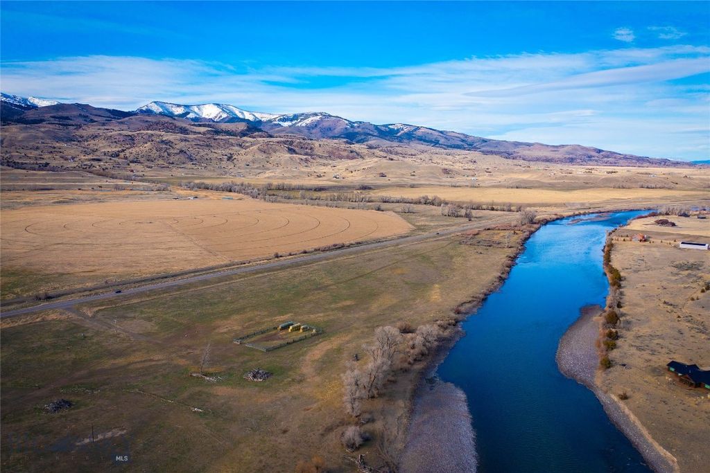 TBD HWY 89, Emigrant, MT 59027 photo 3