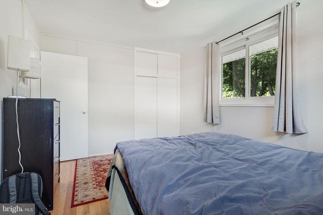 6369 EDSALL RD, Alexandria, VA 22312