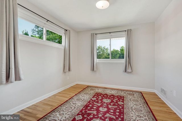 6369 EDSALL RD, Alexandria, VA 22312