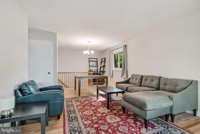 6369 EDSALL RD, Alexandria, VA 22312
