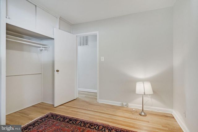 6369 EDSALL RD, Alexandria, VA 22312