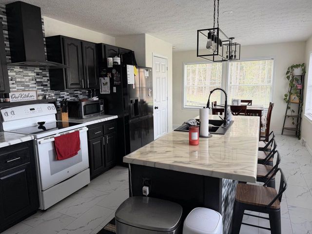 3377 3rd Lane Lane, Oxford, WI 53952