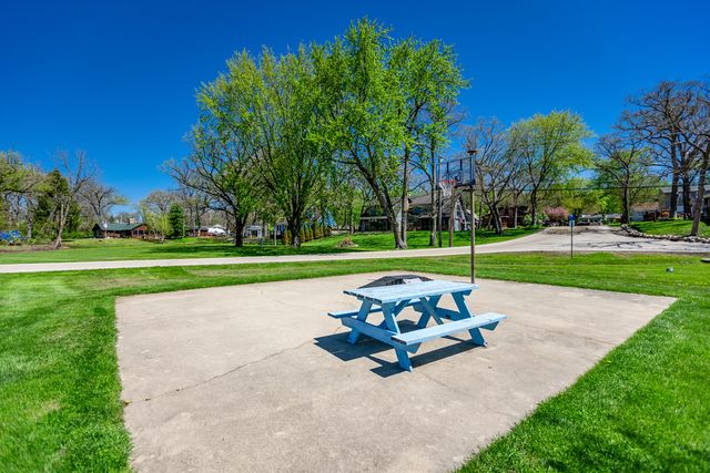 1010 Osage Drive, Mchenry, IL 60051