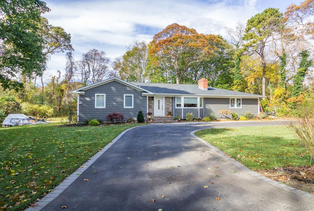 50 Melrose Parkway, East Patchogue, NY 11772 — photo 2