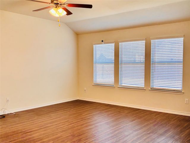 4104 Spur Trail, Denton, TX 76208