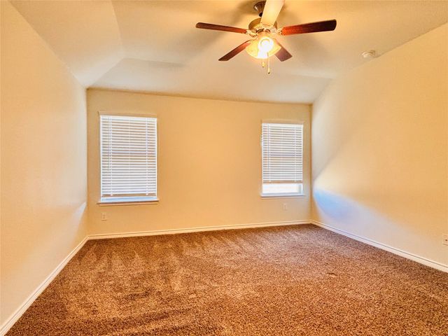 4104 Spur Trail, Denton, TX 76208