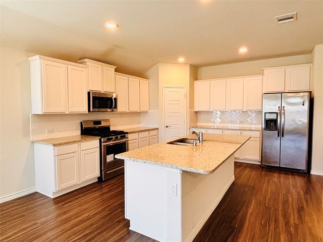 4104 Spur Trail, Denton, TX 76208