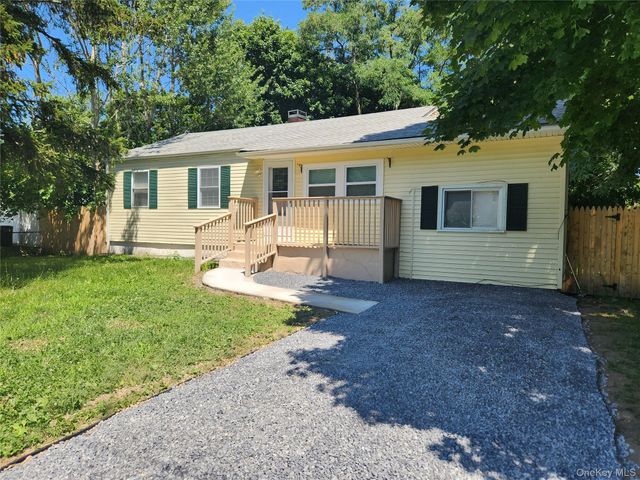 47 Pace Avenue, Bellport, NY 11713