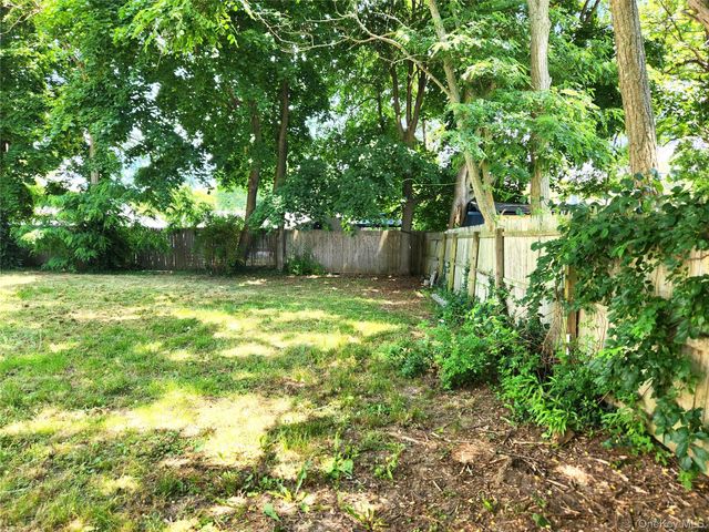 47 Pace Avenue, Bellport, NY 11713