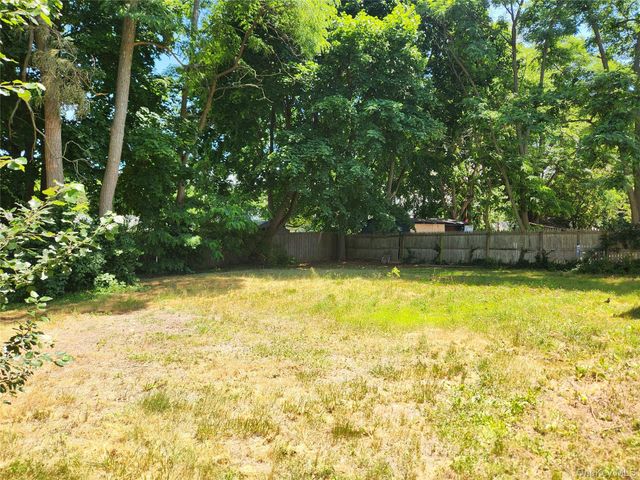 47 Pace Avenue, Bellport, NY 11713