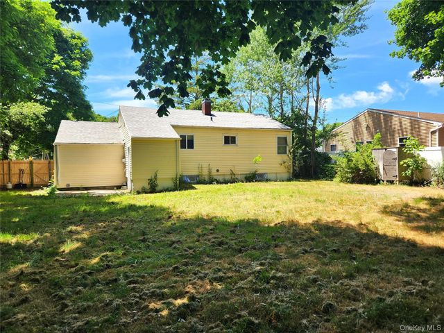 47 Pace Avenue, Bellport, NY 11713