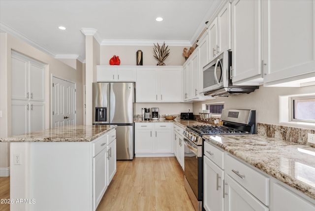 6926 S ST RUBEN Avenue, Gilbert, AZ 85298