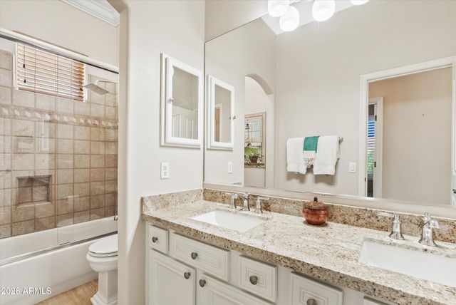 6926 S ST RUBEN Avenue, Gilbert, AZ 85298