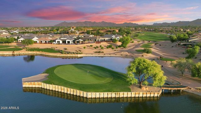 6926 S ST RUBEN Avenue, Gilbert, AZ 85298