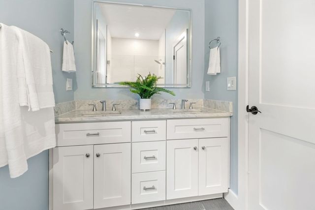 62-64 Elm St 1, Boston, MA 02129