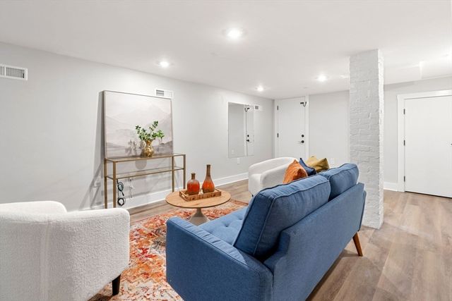 62-64 Elm St 1, Boston, MA 02129