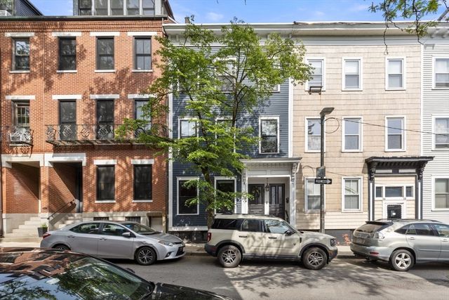 62-64 Elm St 1, Boston, MA 02129