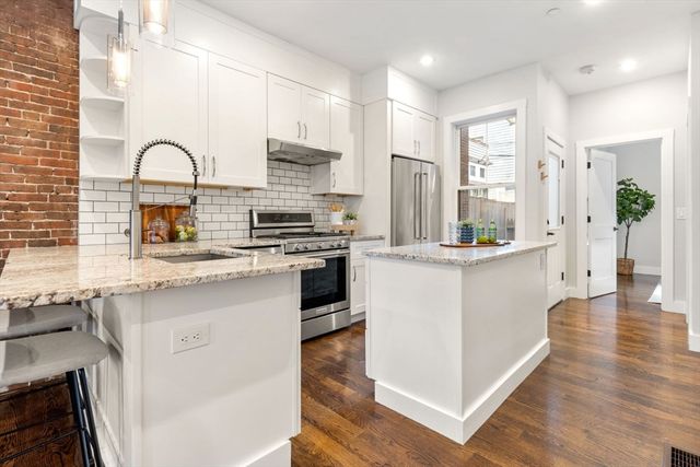 62-64 Elm St 1, Boston, MA 02129